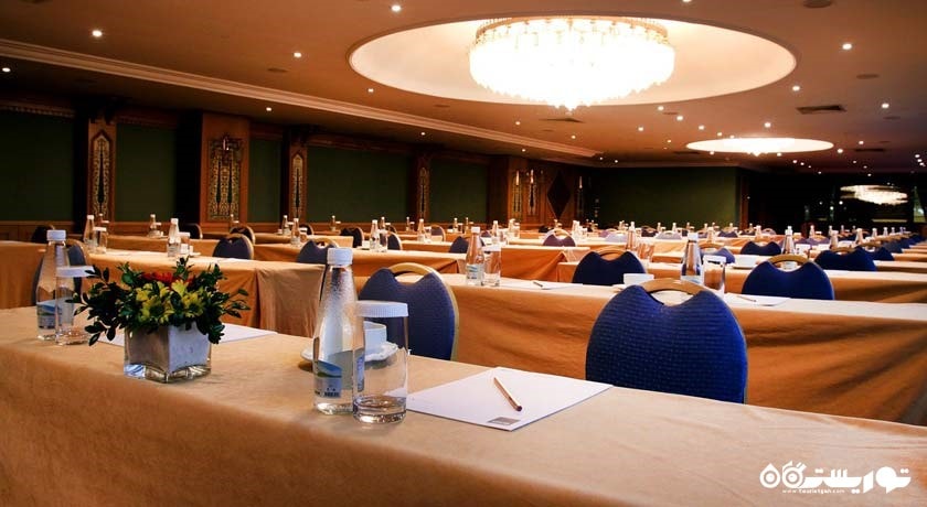 سالن برگزاری همایش و جلسات